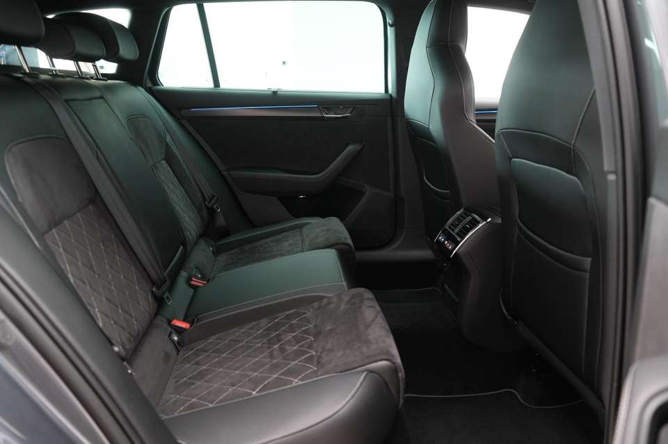 Skoda Superb - Imagem 8