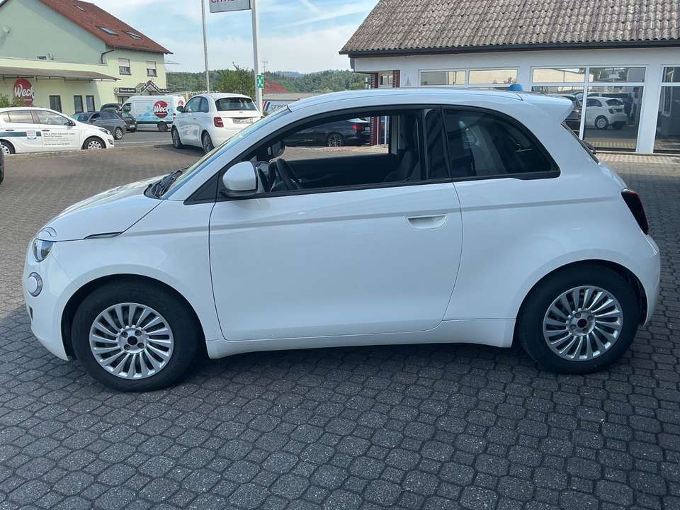 Fiat 500e - Imagem 6