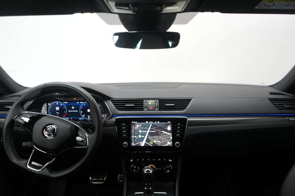 Skoda Superb - Imagem 14