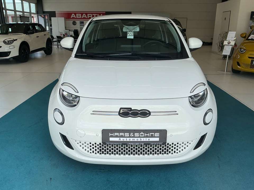 Fiat 500e - Imagem 8