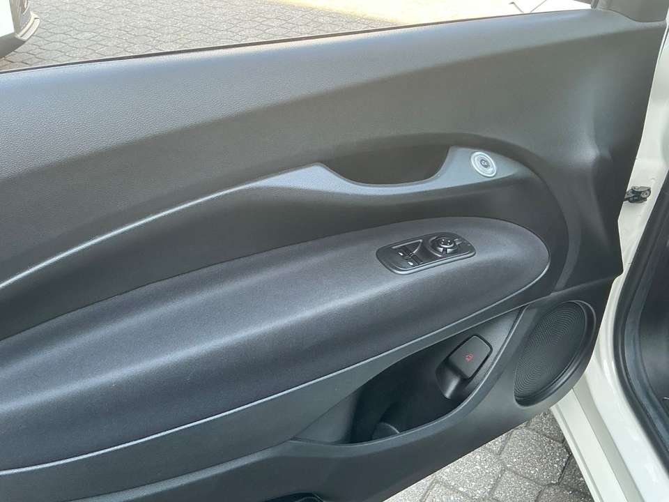 Fiat 500e - Imagem 12