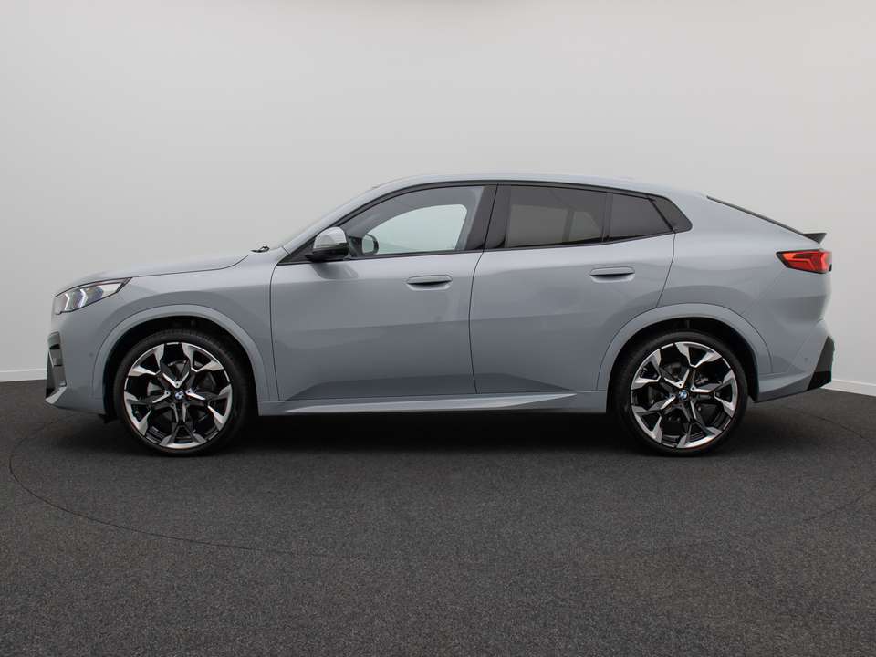 BMW X2 - Imagem 11