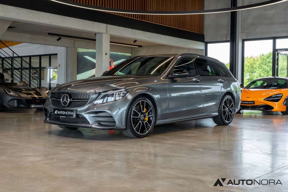 Mercedes-Benz C 300 - Imagem 6