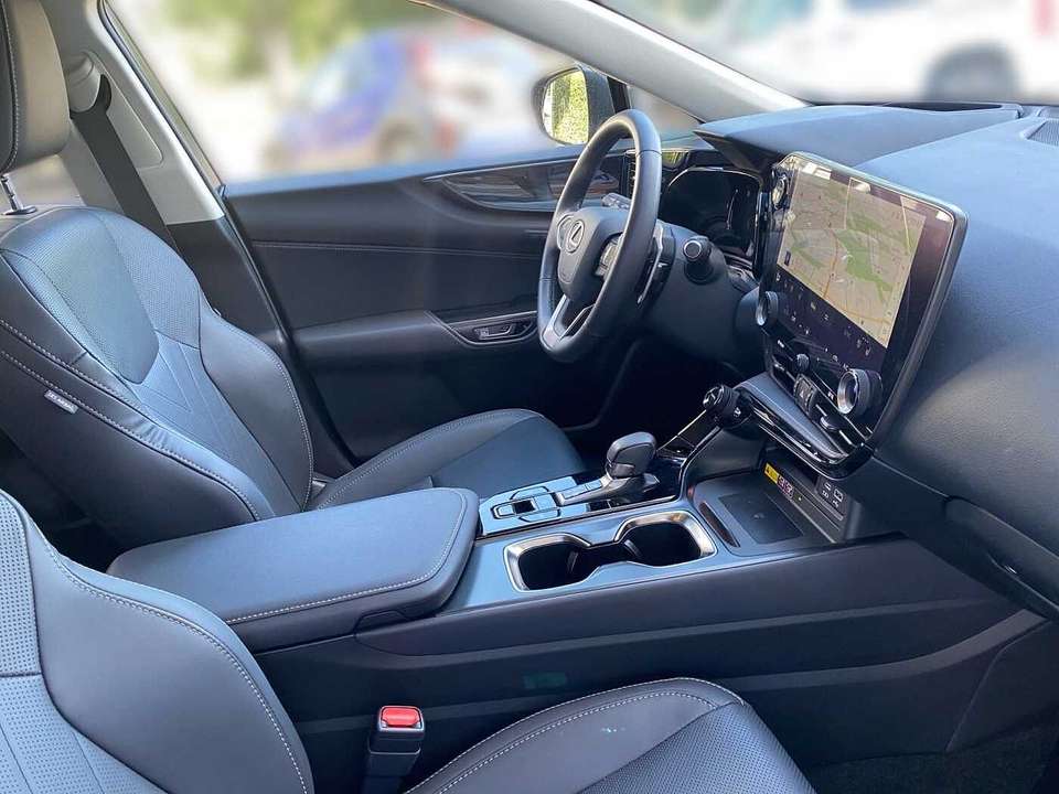 Lexus NX 350h - Imagem 6