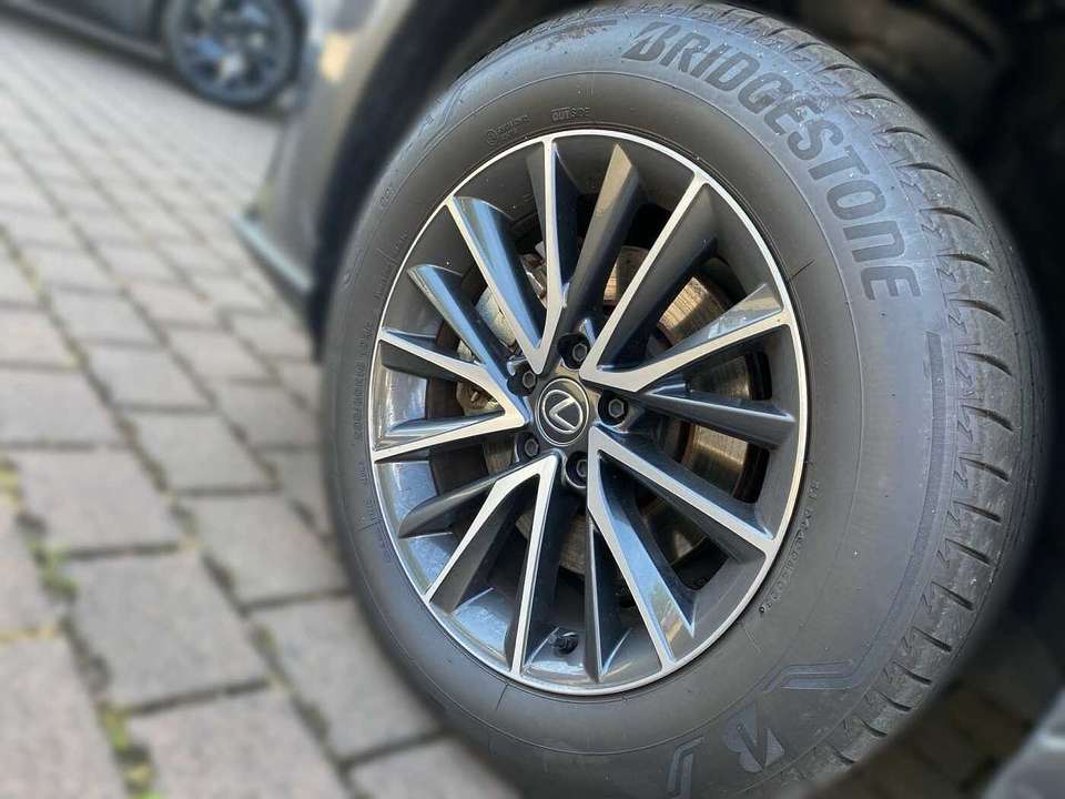 Lexus NX 350h - Imagem 13