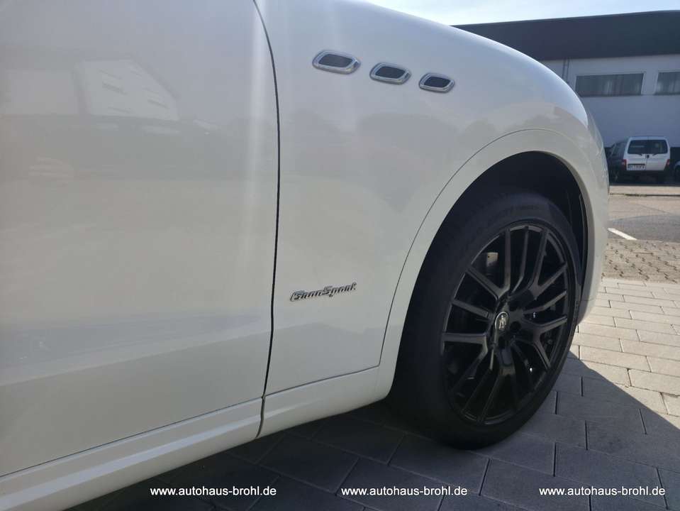 Maserati Levante - Imagem 4
