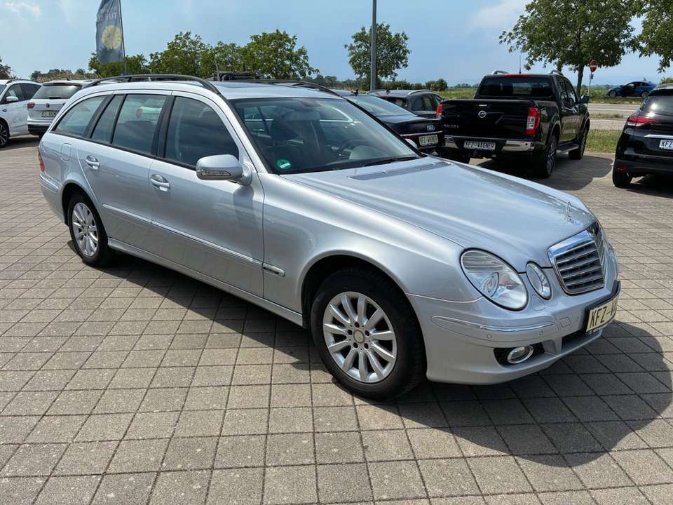 Mercedes-Benz E 280 - Imagem 2