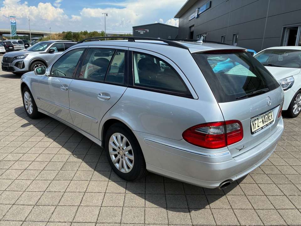 Mercedes-Benz E 280 - Imagem 3