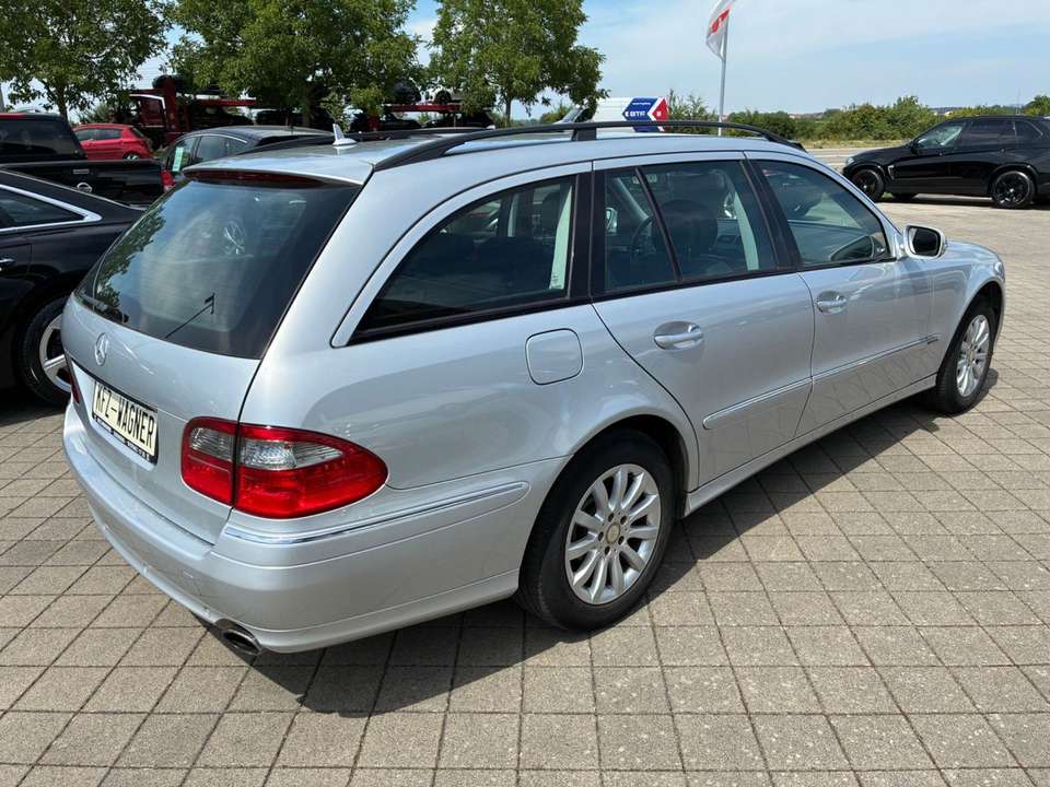 Mercedes-Benz E 280 - Imagem 4