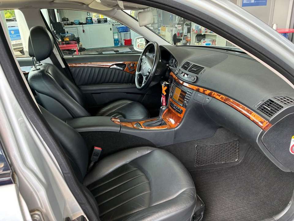 Mercedes-Benz E 280 - Imagem 15