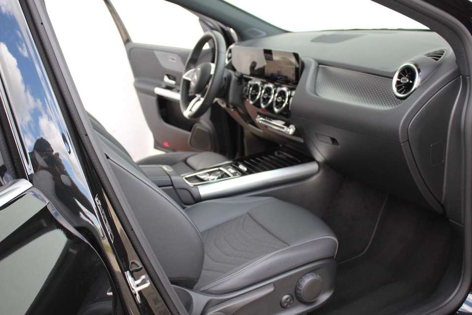 Mercedes-Benz B 180 - Imagem 10