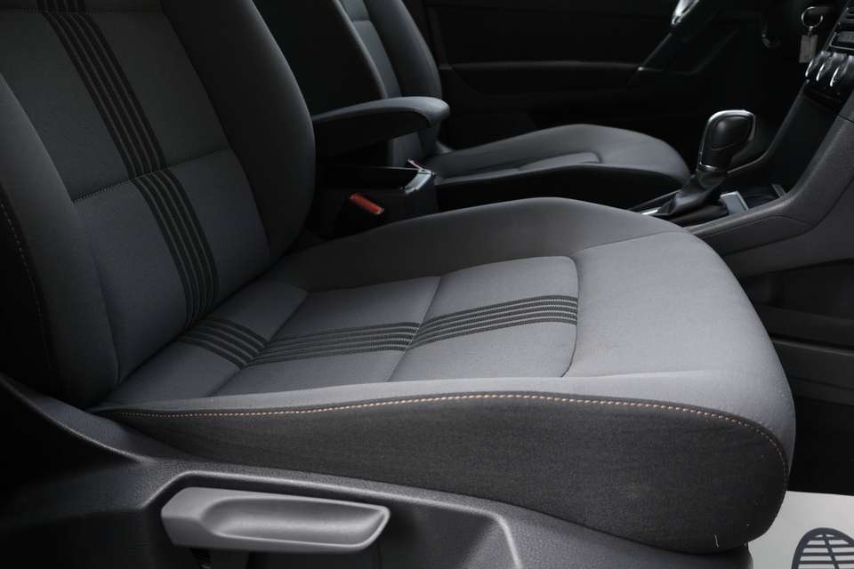 Volkswagen Golf Sportsvan - Imagem 8