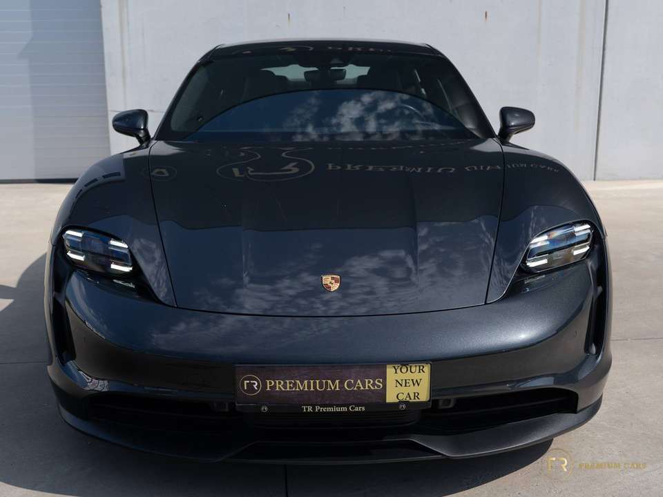 Porsche Taycan - Imagem 6