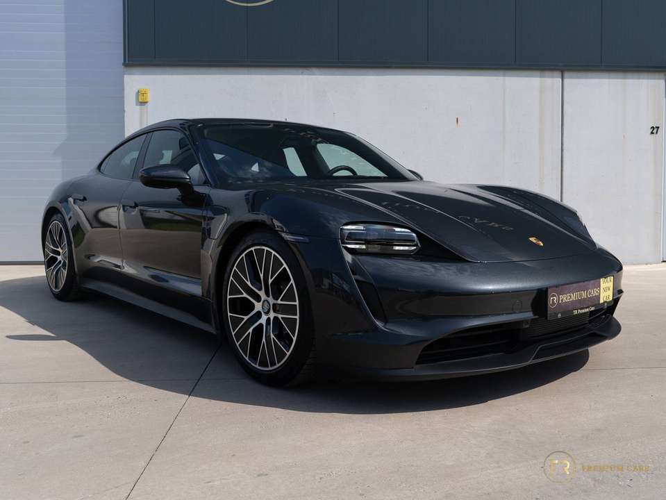 Porsche Taycan - Imagem 9