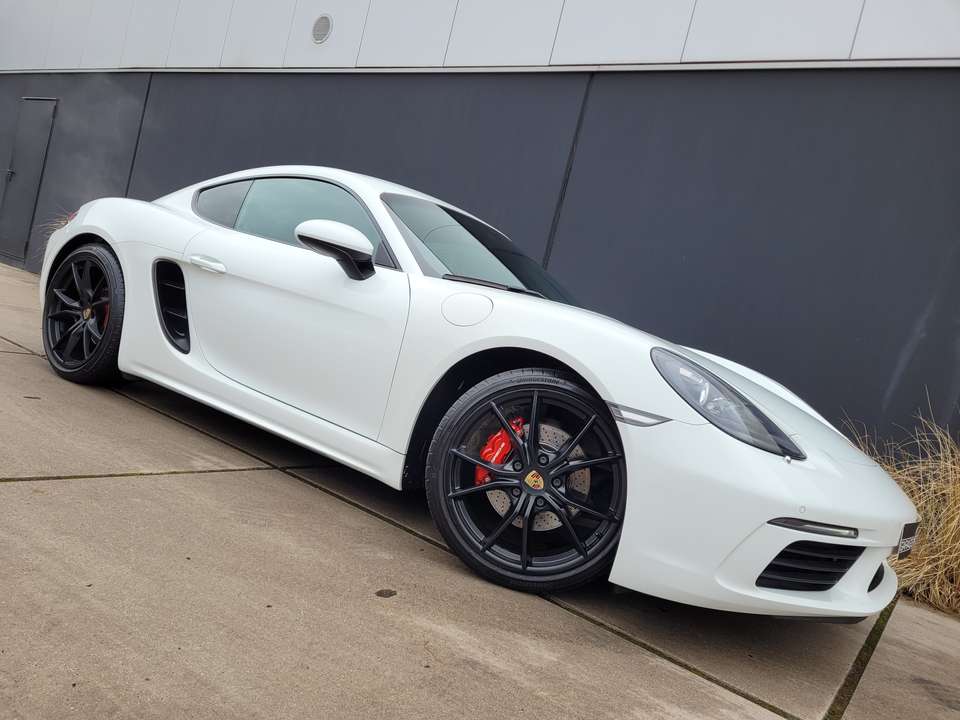 Porsche Cayman - Imagem 9