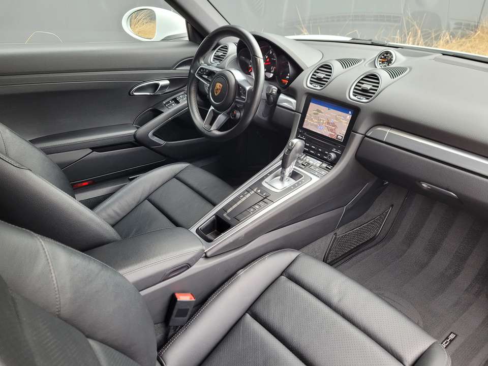 Porsche Cayman - Imagem 11