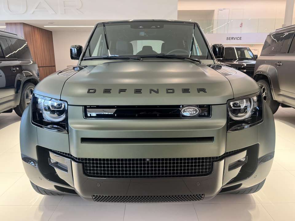 Land Rover Defender - Imagem 2