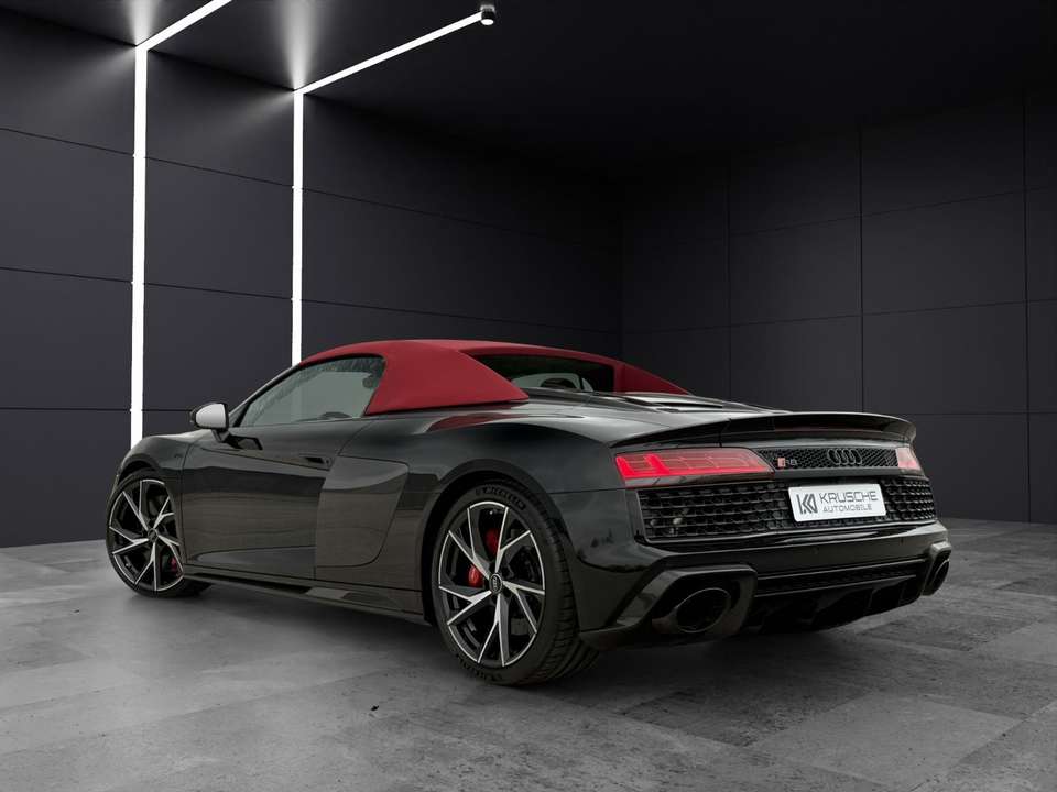 Audi R8 - Imagem 4