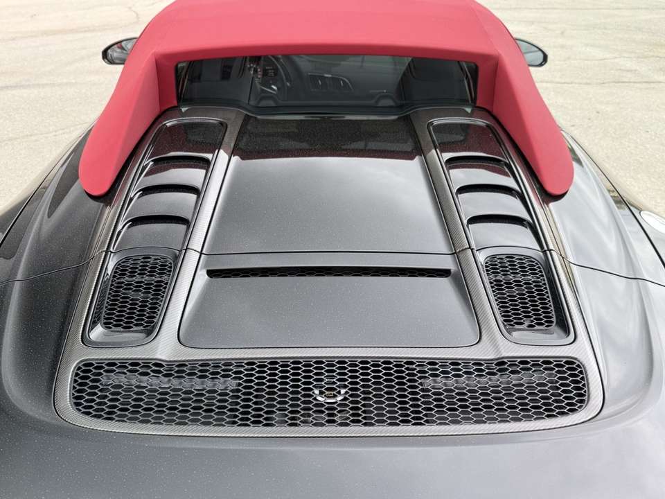 Audi R8 - Imagem 12