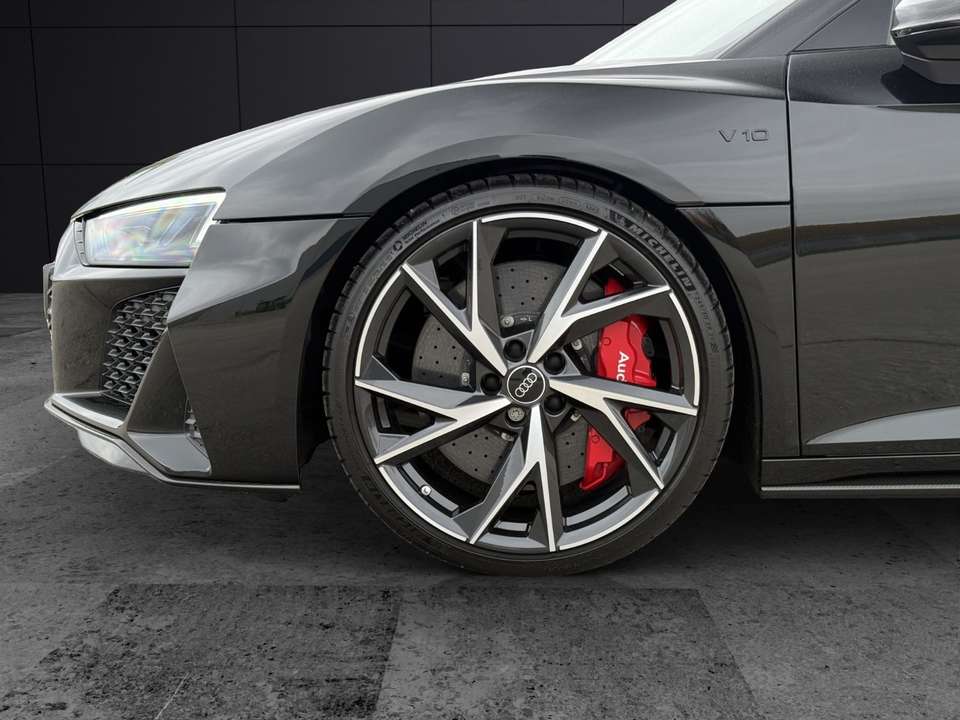 Audi R8 - Imagem 13