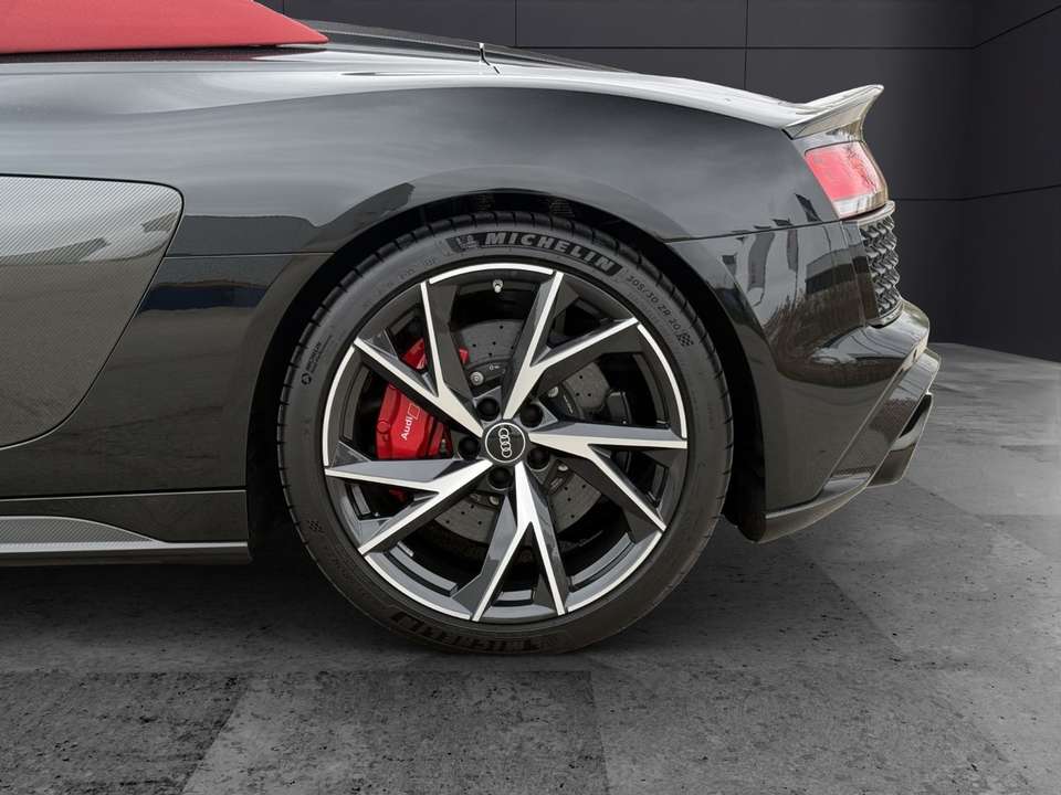 Audi R8 - Imagem 14
