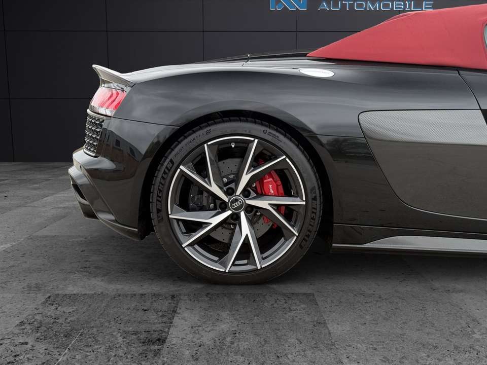 Audi R8 - Imagem 15