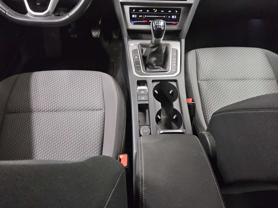 Volkswagen Passat Variant - Imagem 6