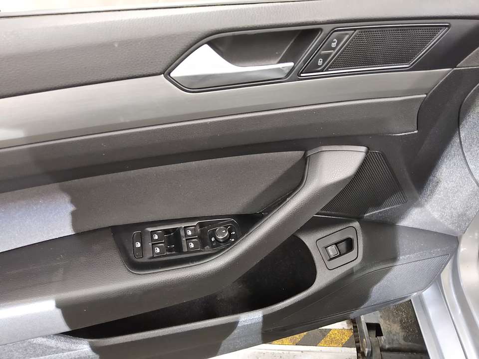 Volkswagen Passat Variant - Imagem 9