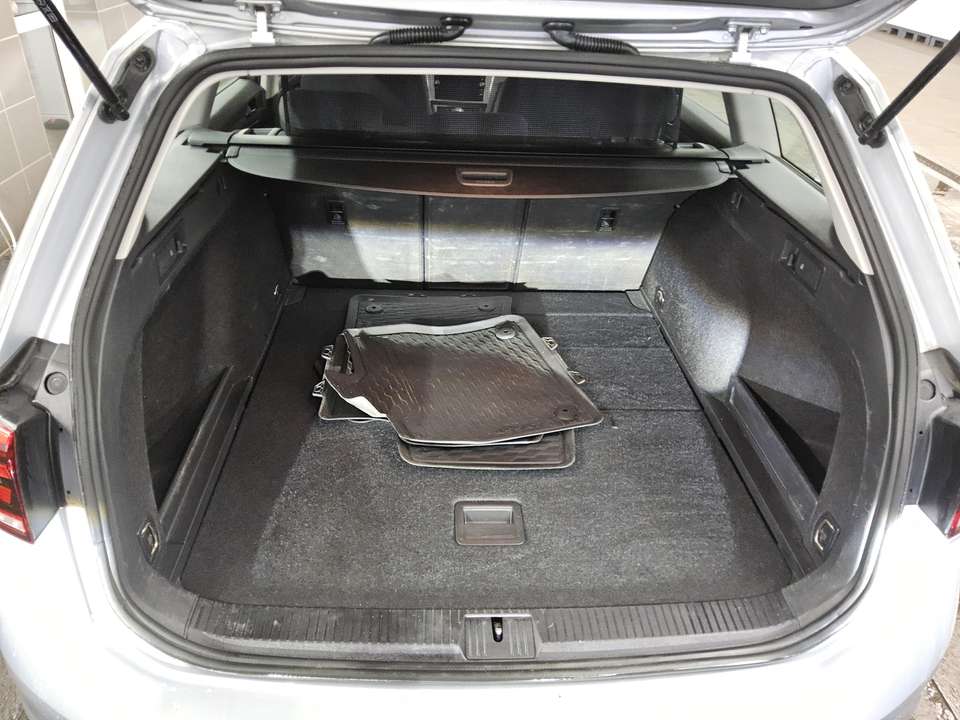 Volkswagen Passat Variant - Imagem 10