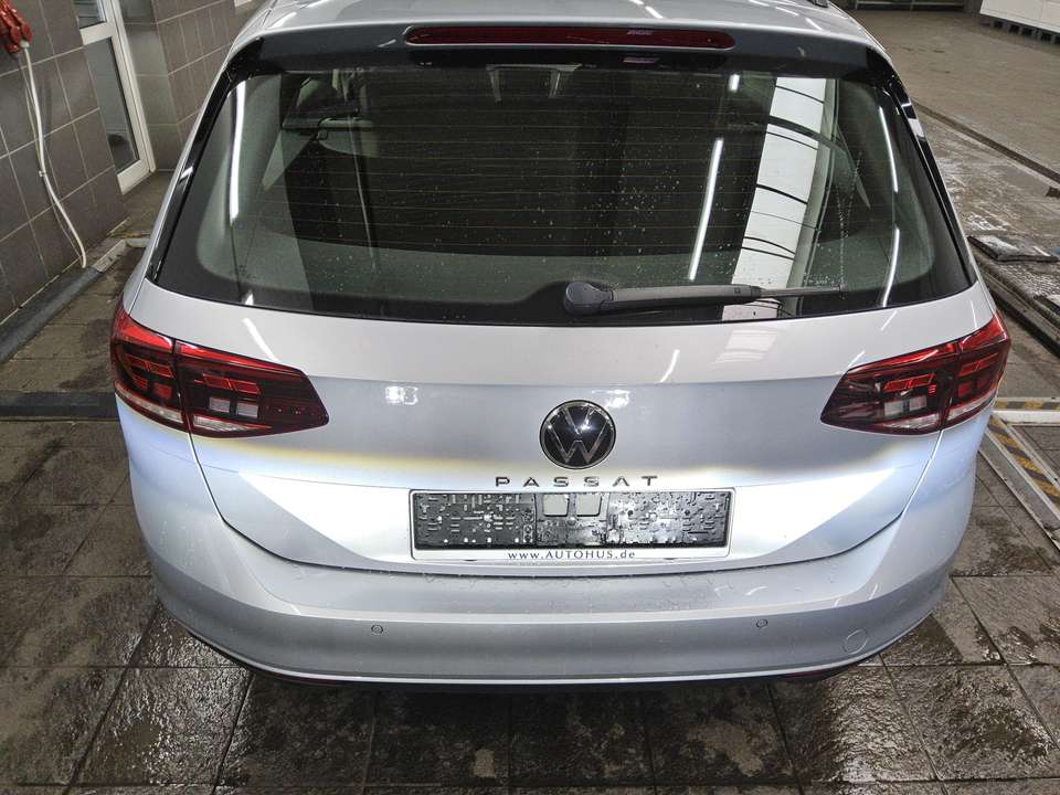 Volkswagen Passat Variant - Imagem 11