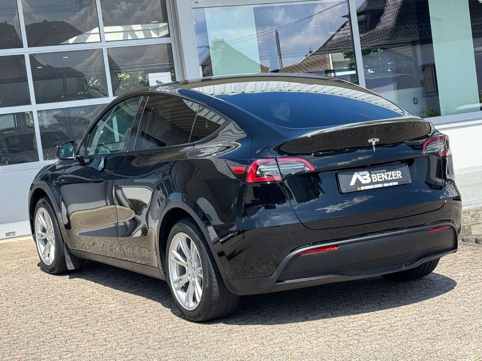 Tesla Model Y - Imagem 8