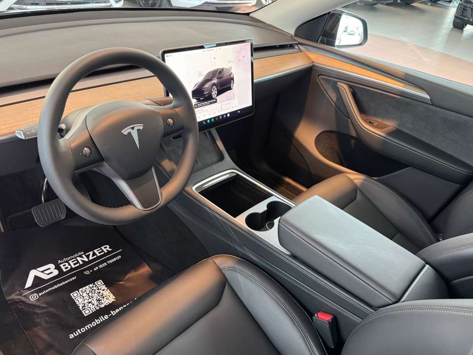 Tesla Model Y - Imagem 12