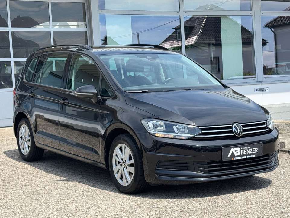 Volkswagen Touran - Imagem 3