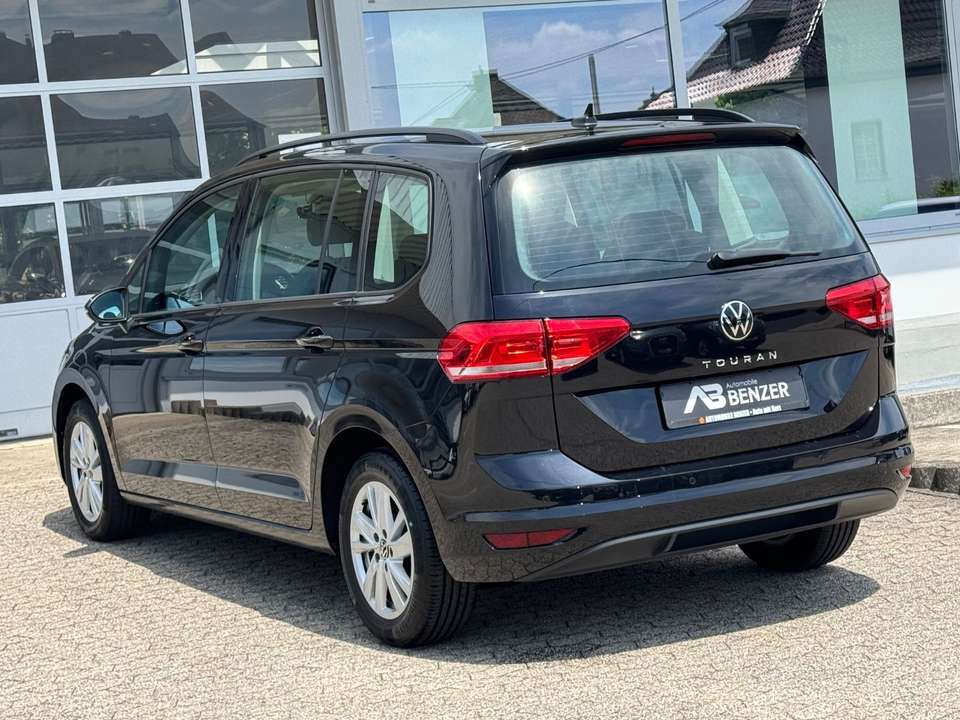 Volkswagen Touran - Imagem 7