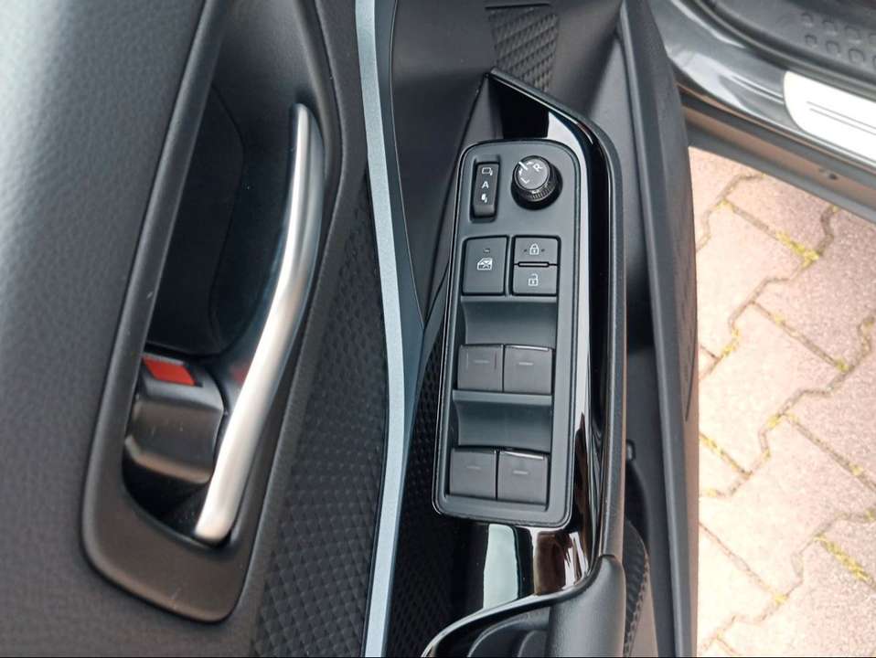 Toyota C-HR - Imagem 10