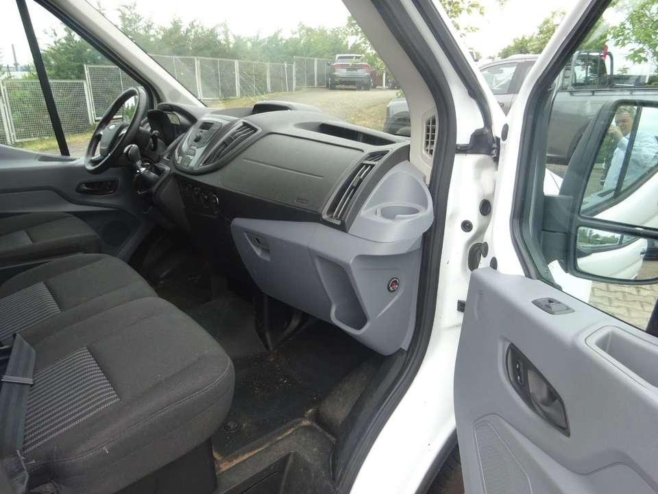 Car picture 11