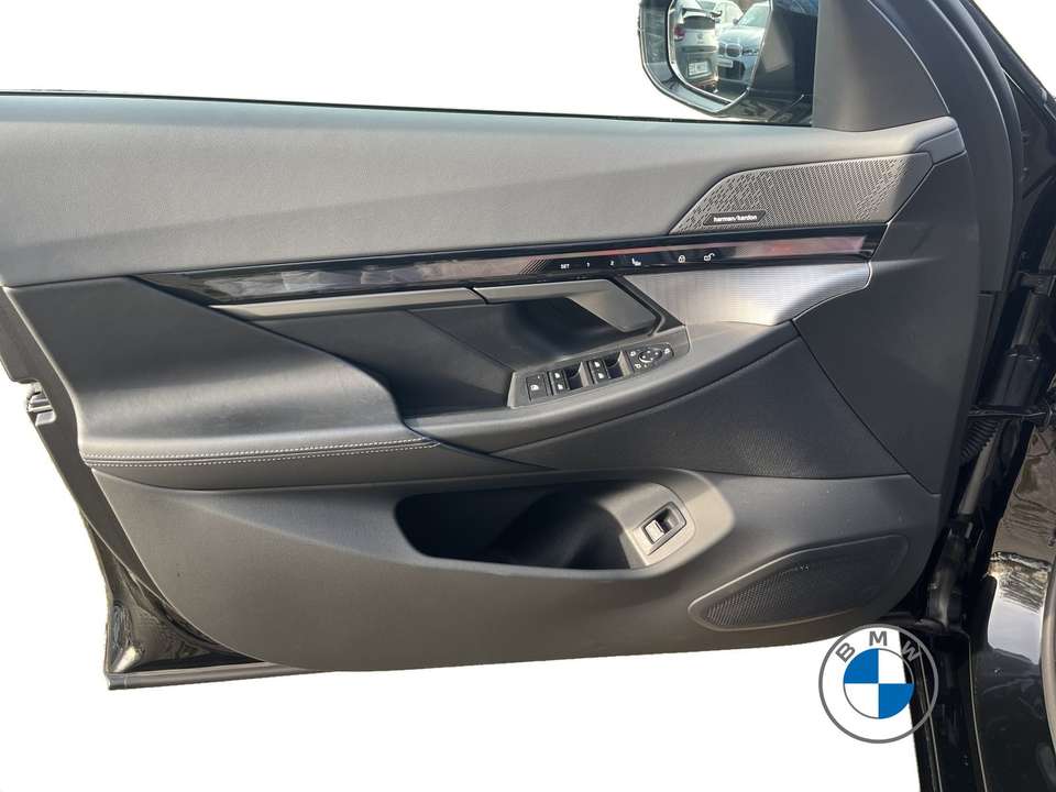 BMW 550 - Imagem 9