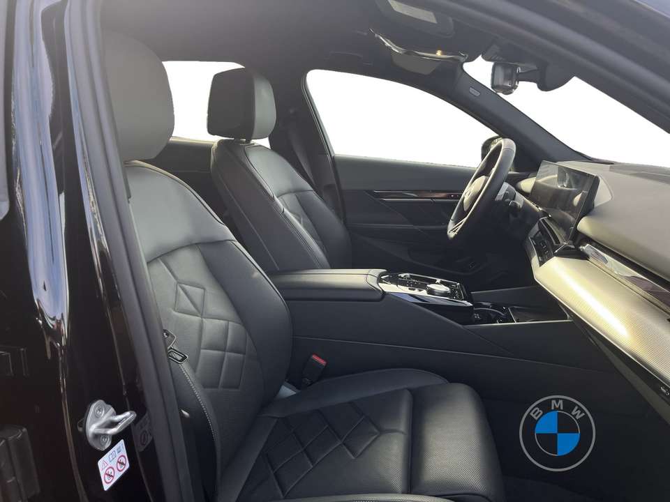 BMW 550 - Imagem 10