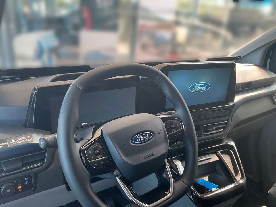 Ford Tourneo Custom - Imagem 7