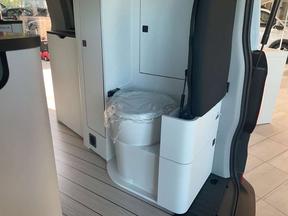 Ford Tourneo Custom - Imagem 12