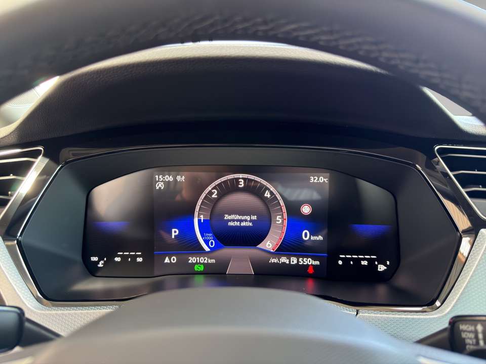 Volkswagen Touran - Imagem 11