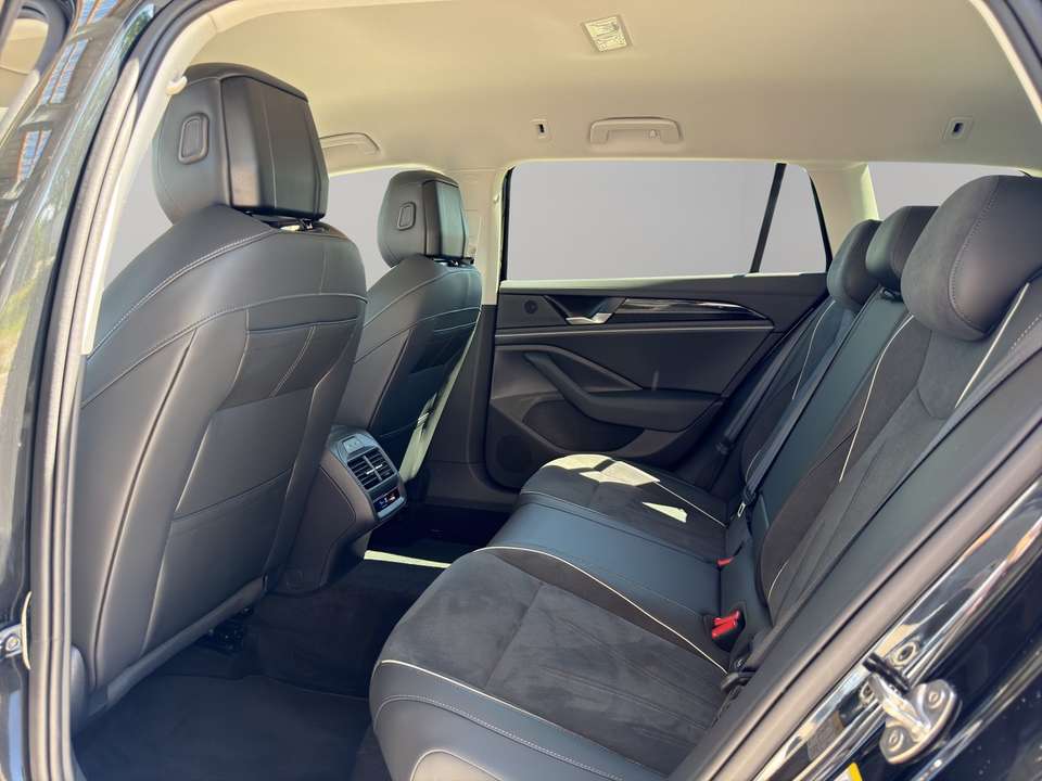 Volkswagen Passat Variant - Imagem 13