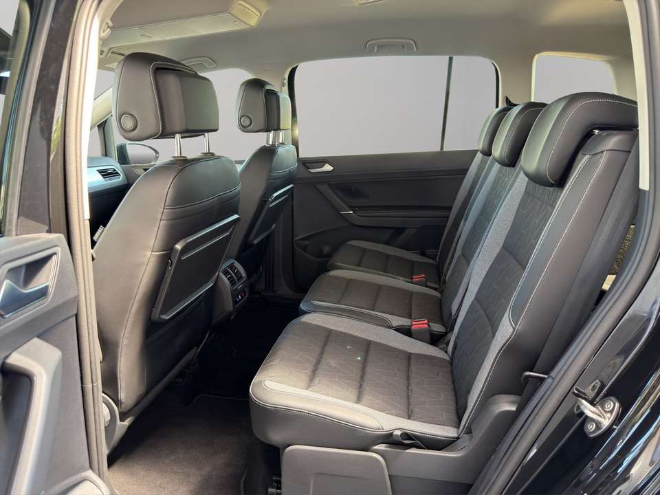 Volkswagen Touran - Imagem 13