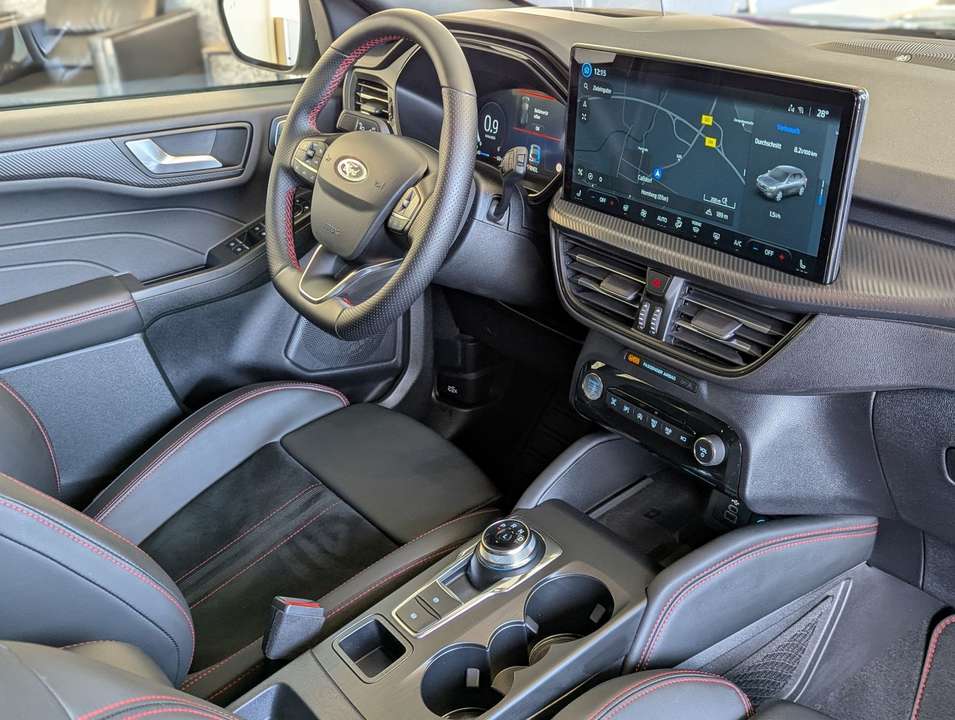 Ford Kuga - Imagem 11