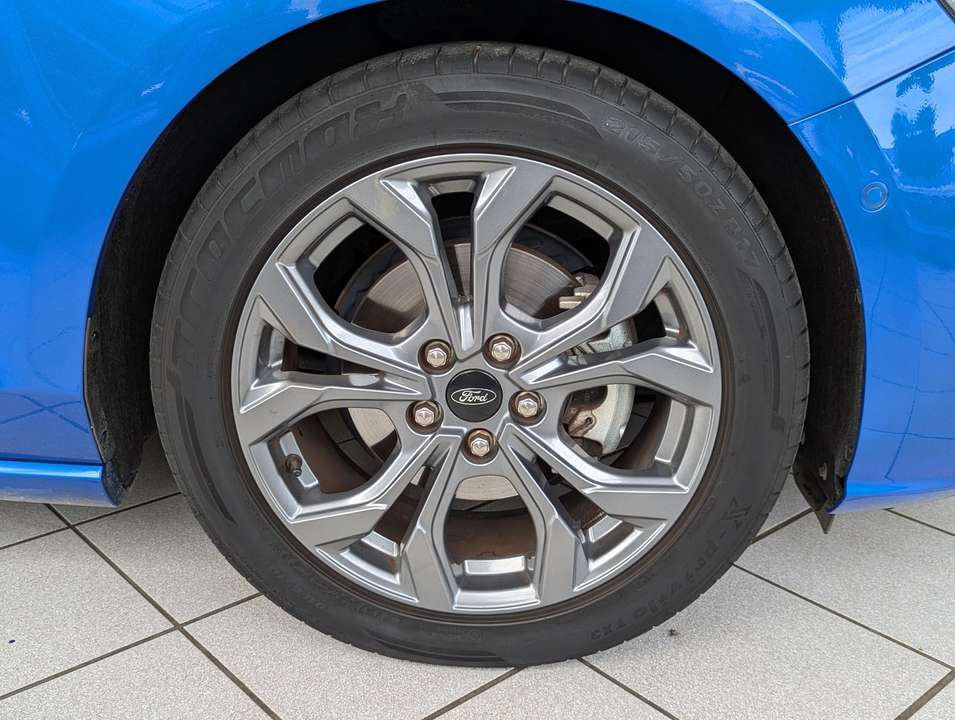 Ford Focus - Imagem 10