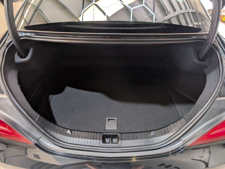 Mercedes-Benz CLA 200 - Imagem 14