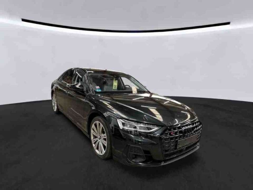 Audi S8 - Imagem 4