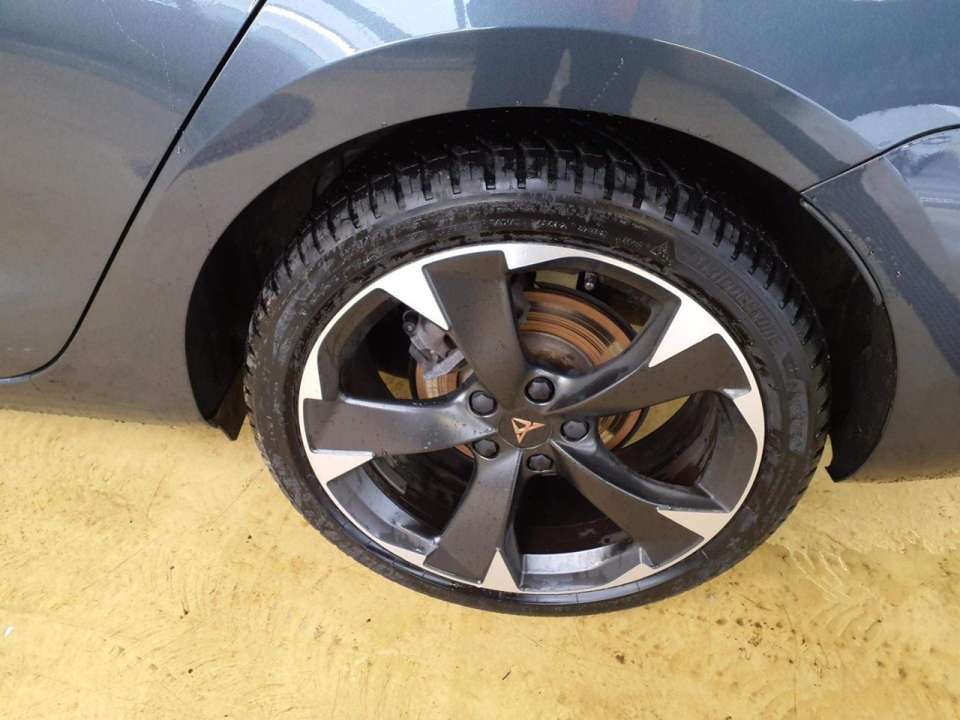 CUPRA Leon - Imagem 12