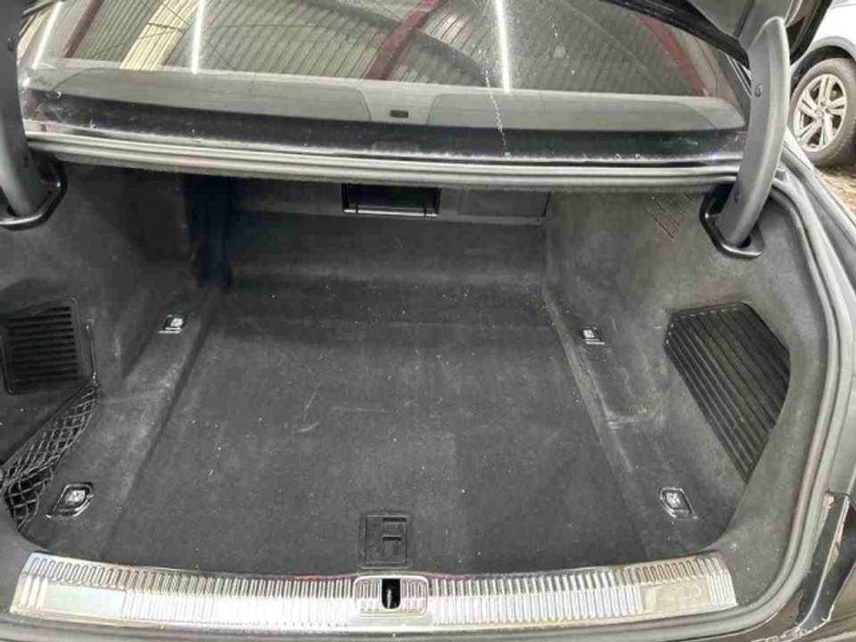 Audi S8 - Imagem 14