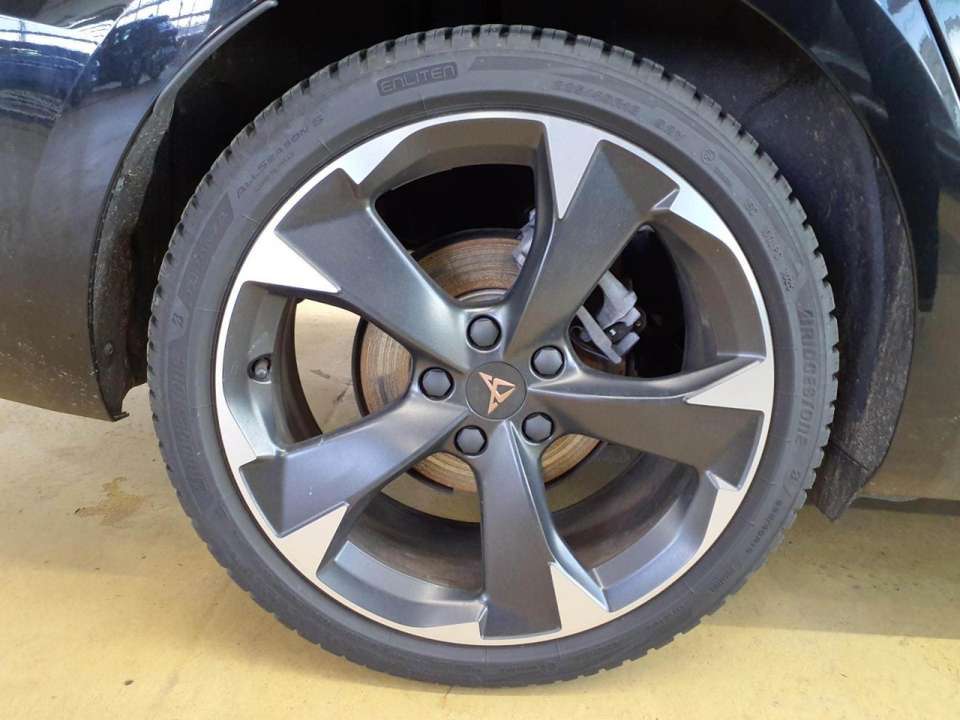 CUPRA Leon - Imagem 12